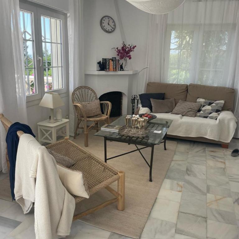 Los olivos villa with heated pool - Villa - 23