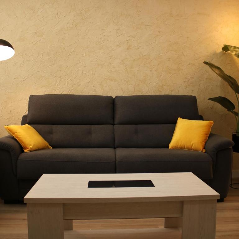 Suites Oeste - Suite Deluxe con cama extragrande - 4