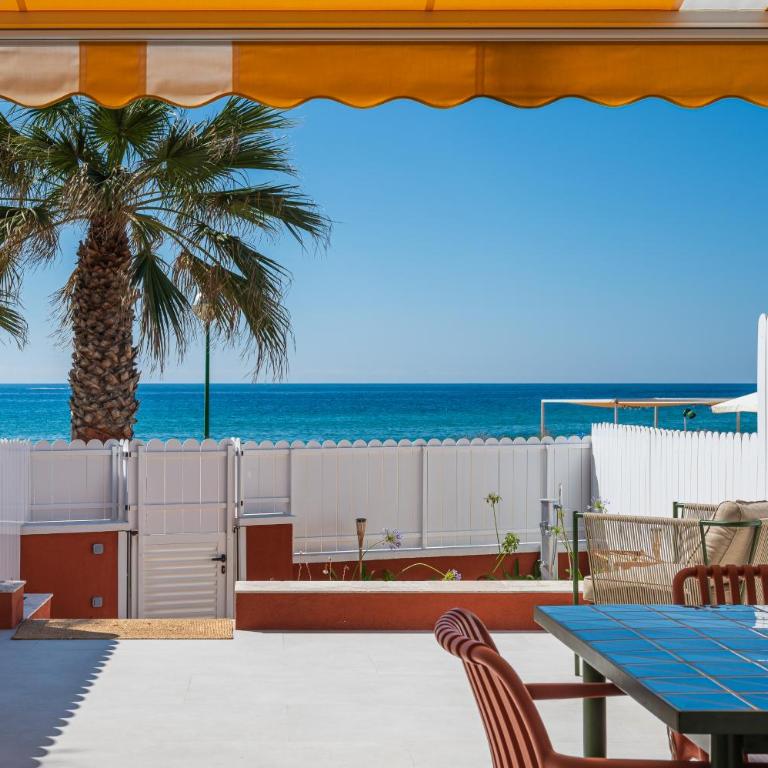 AT148 Frente la playa, jardín privado, vistas mar - Villa de 3 dormitorios - 7