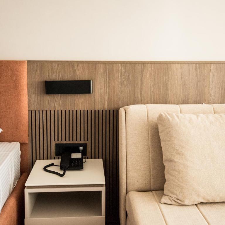 Cervino - Double Room with Balcony - 6