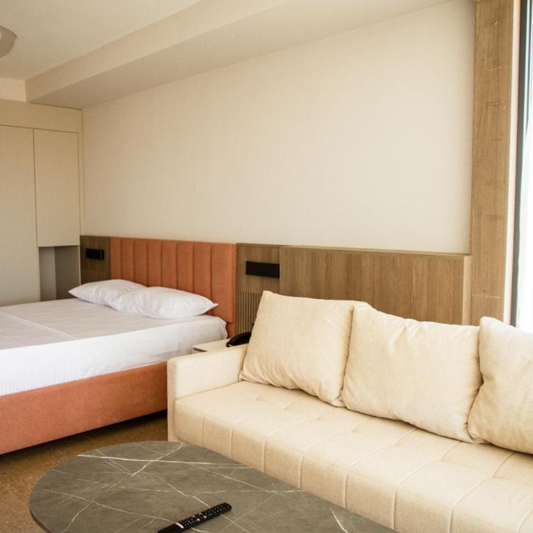 Cervino - Deluxe Double Room with Balcony - 14