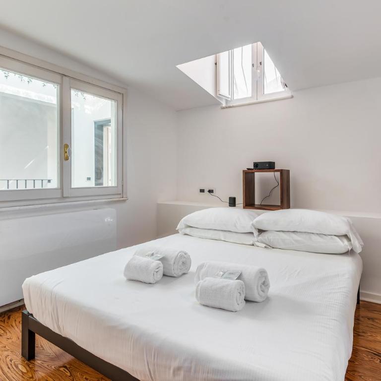 Duomo3'-Skylight-IdroPool-Private-Cinema-FreePark - Appartamento con 3 Camere da Letto - 38