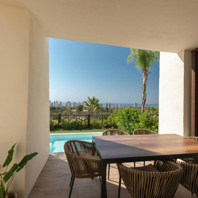 Four Points by Sheraton Costa Blanca Villas - Villa Dúplex de 2 dormitorios con piscina, balcón y vistas al resort - 11