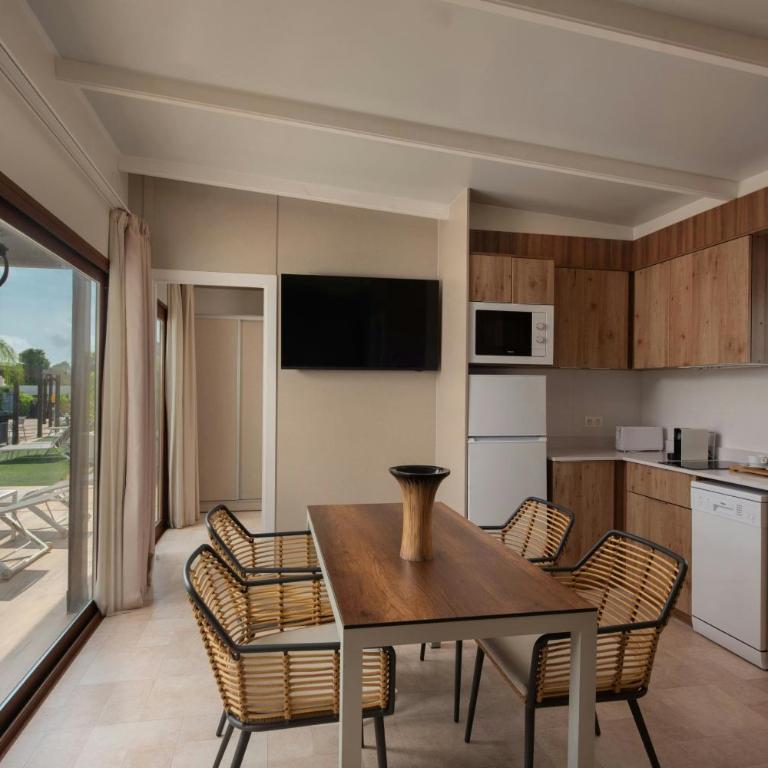 Four Points by Sheraton Costa Blanca Villas - Villa Doble Premium con sofá cama, balcón y vistas al resort - 2 camas - 7