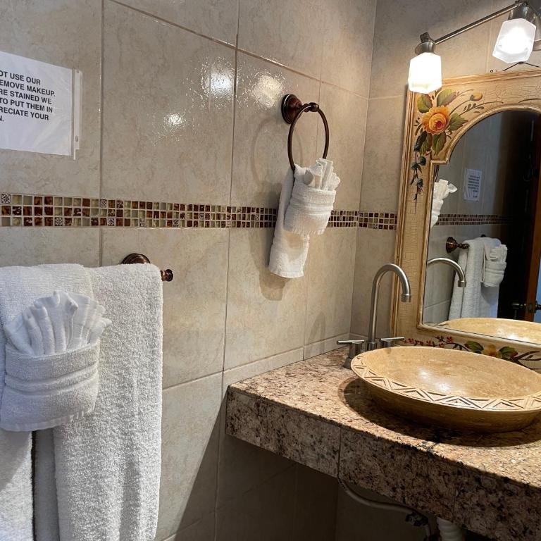 Hospedaje Mulege - King Room with Sea View - 4