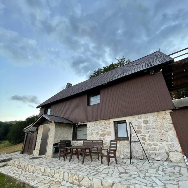 GUEST HOUSE PRIVAL.CLUB - Chalet - 5