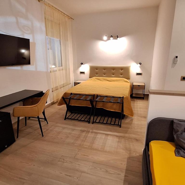 Domus Albalonga - Camera Quadrupla con Bagno Privato - 3