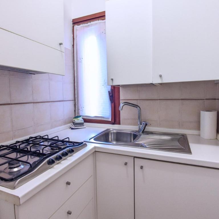 Last Minute Booking - Appartamento con Vista Montagna - 1
