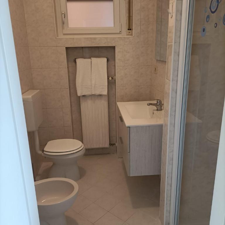 Casa dei Fiori - Appartamento con 2 Camere da Letto e Vista Giardino - 3