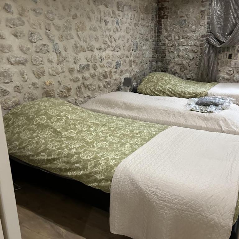 Rez de chaussée avec cour privée - Appartement 2 Chambres - 9