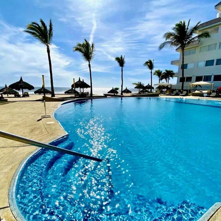 FRENTE AL MAR A PIE DE PLAYA ALBERCA y JACUZZI 7 - Apartment with Sea View - 1