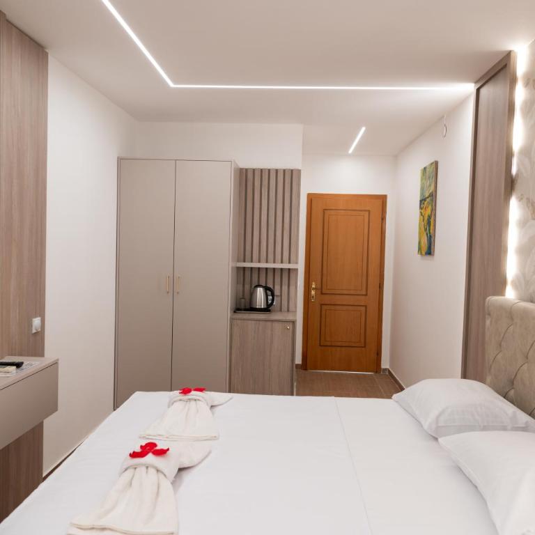 Grand Apartments - Deluks Dvokrevetna Soba sa Bračnim Krevetom - 5