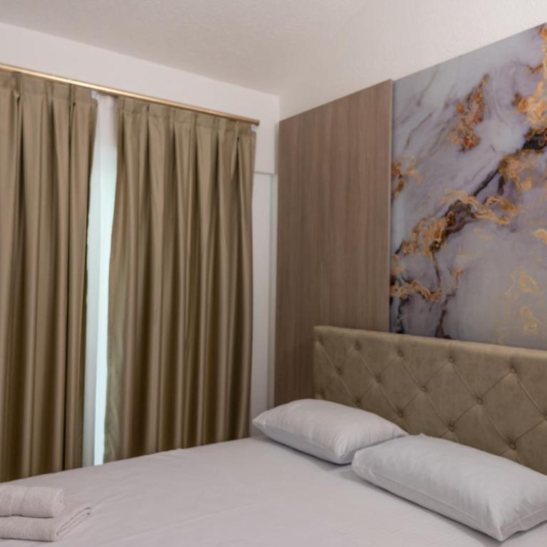 Grand Apartments - Deluks Dvokrevetna Soba sa Bračnim Krevetom - 9