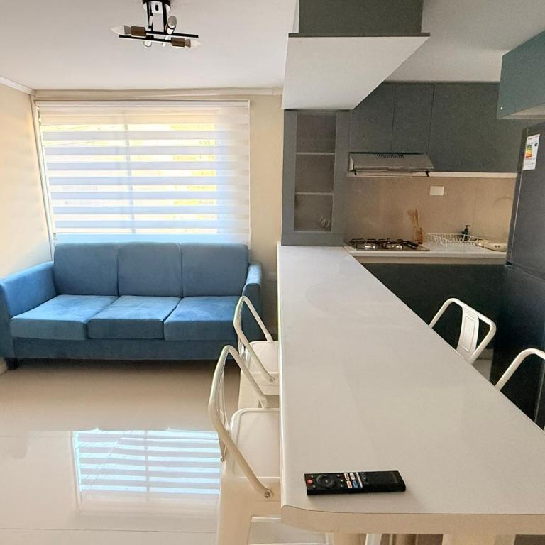 Departamento primer piso a minutos de la playa - Three-Bedroom Apartment - 9