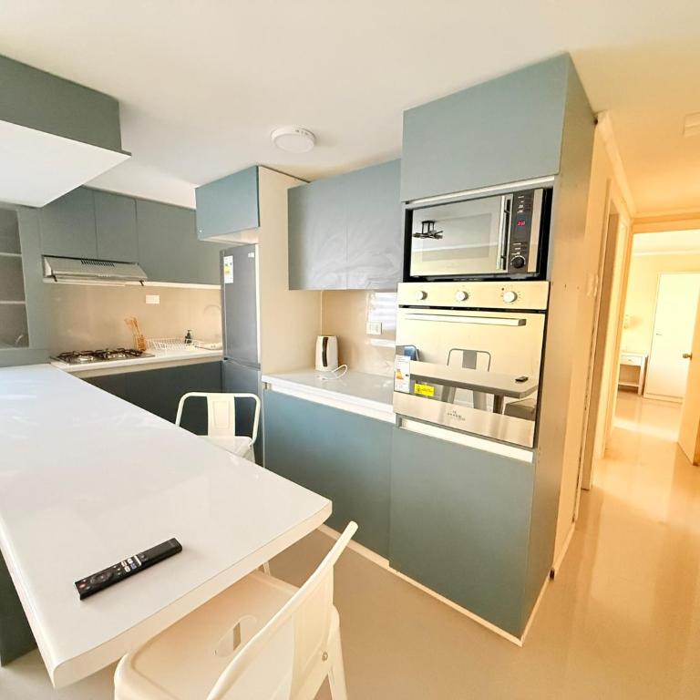 Departamento primer piso a minutos de la playa - Three-Bedroom Apartment - 15