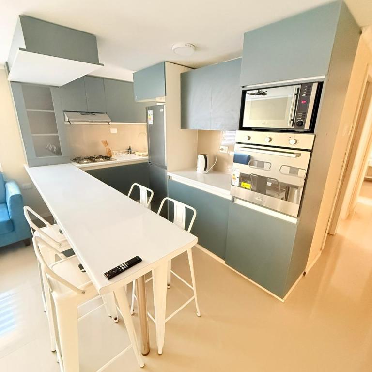 Departamento primer piso a minutos de la playa - Three-Bedroom Apartment - 17