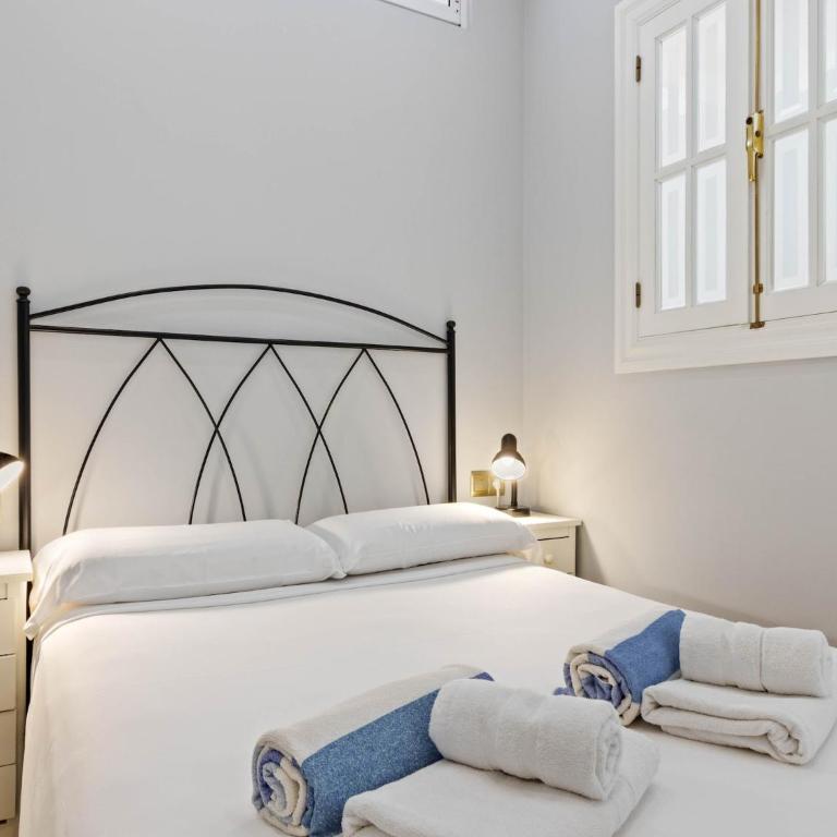 Studio in Torremolinos by Playa El Bajondillo - Apartment - 17