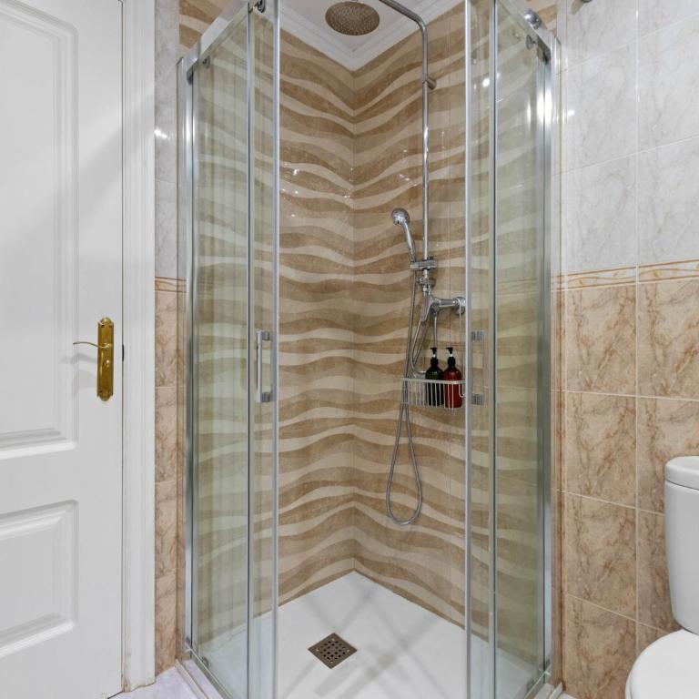 Studio in Torremolinos by Playa El Bajondillo - Apartment - 23