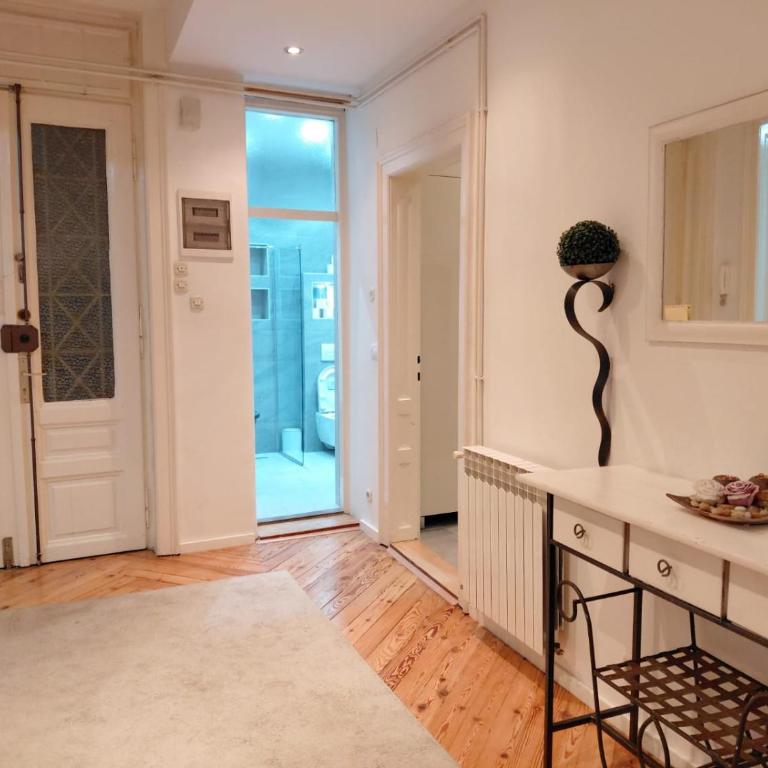 The Grand Central Apartment - Apartman sa 3 Spavaće Sobe - 18