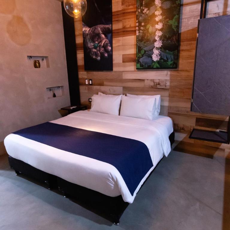 Lleras Luxury - King Bed & Private Jacuzzi - Suite Deluxe con bañera de hidromasaje - 42