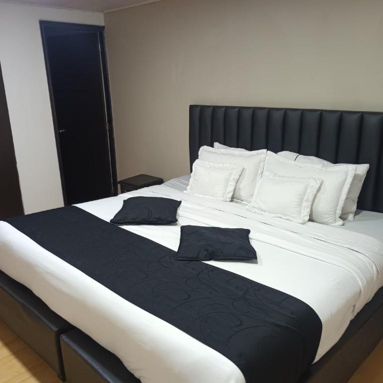 Hotel Santiago Plaza - Habitación Doble - 1 o 2 camas - 4