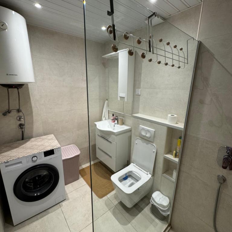 Apartmani Bulevar - Two-Bedroom Apartment - 11
