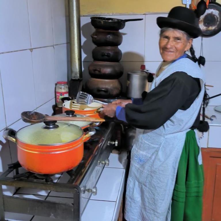 Luquina 360 - Community Homestay on Lake Titicaca - Family Room with Private Bathroom - 5
