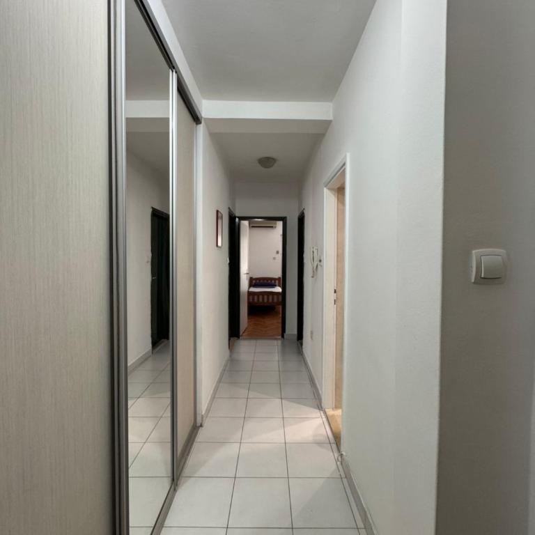 Apartmani Bulevar - Two-Bedroom Apartment - 17