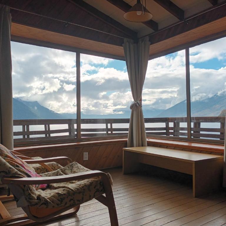 Cabaña Celeste - Acceso directo a playa lago Caburgua y cancha de tenis - direct access Beach in Caburgua Lake and tenis court - Three-Bedroom Apartment - 6