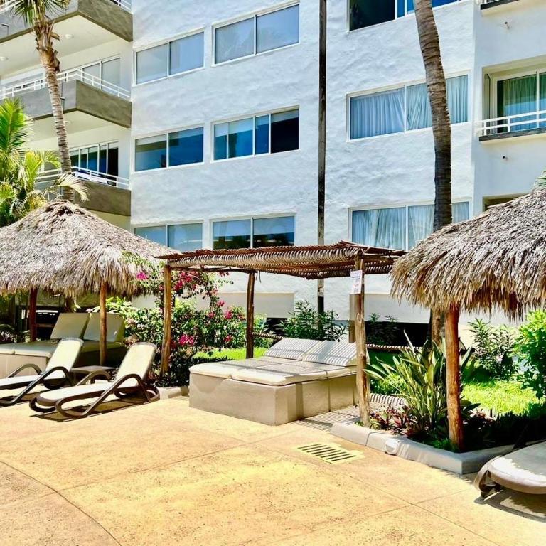 FRENTE AL MAR A PIE DE PLAYA ALBERCA y JACUZZI 7 - Apartment with Sea View - 18