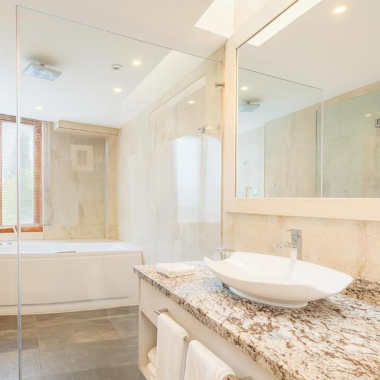 Hotel Medina Del Lago - Suite Junior - 4