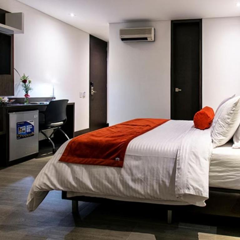 Hotel Loyds - Habitación Doble Executive con bañera de hidromasaje - 3