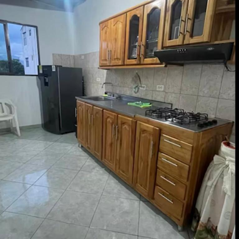 Apartamento amplio con un patio grande - One-Bedroom Apartment - 6