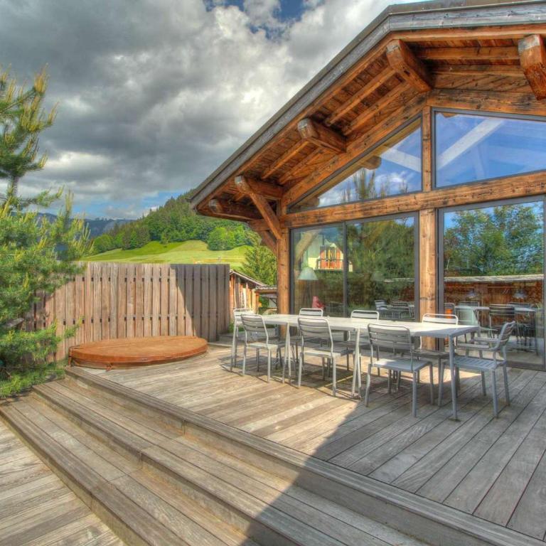 Chalet de luxe au pied des pistes avec jacuzzi et WIFI - FR-1-524-139 - Chalet - 4