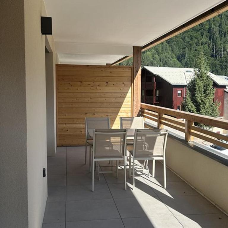 Appartement spacieux au centre, près télécabine, terrasse - Appartement 1 Chambre - 8
