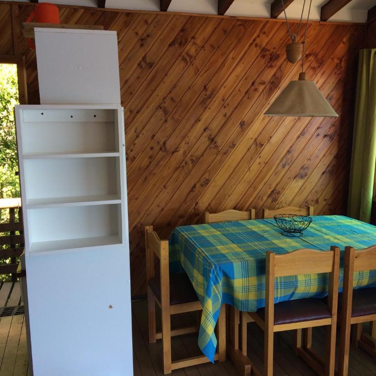 Cabaña Celeste - Acceso directo a playa lago Caburgua y cancha de tenis - direct access Beach in Caburgua Lake and tenis court - Three-Bedroom Apartment - 12