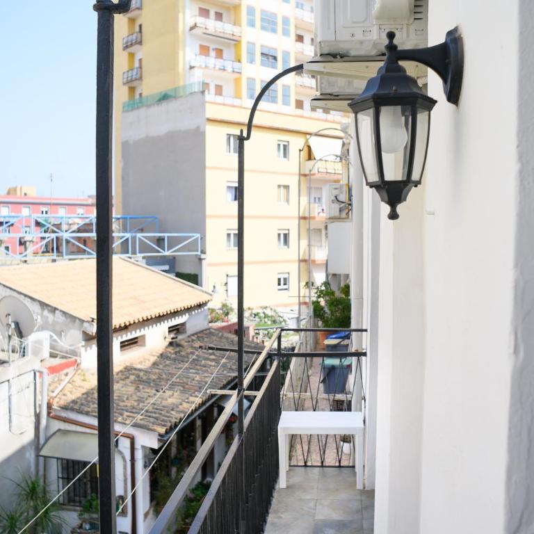 SimoArnoHome - Appartamento con 2 Camere da Letto - 40