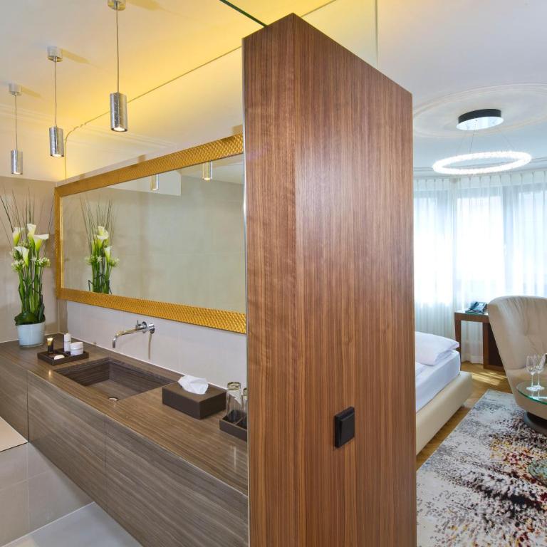 Hotel Maximilian - Stadthaus Penz - Junior Suite Stadthaus mit Klimaanlage (nur für Erwachsene) - 2