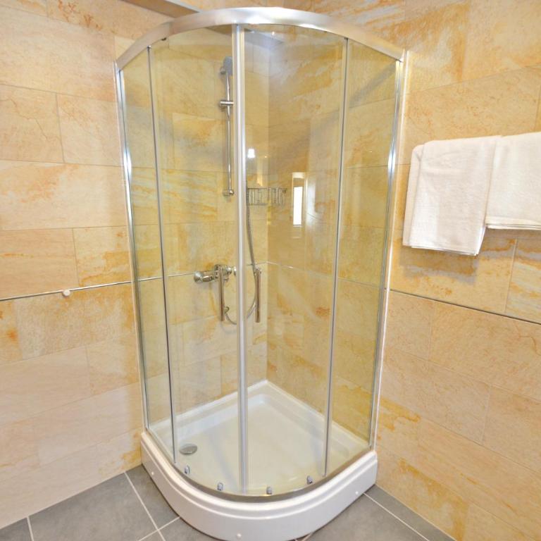 Villa Velzon Guesthouse - Deluks Apartman s 1 Spavaćom Sobom - 14