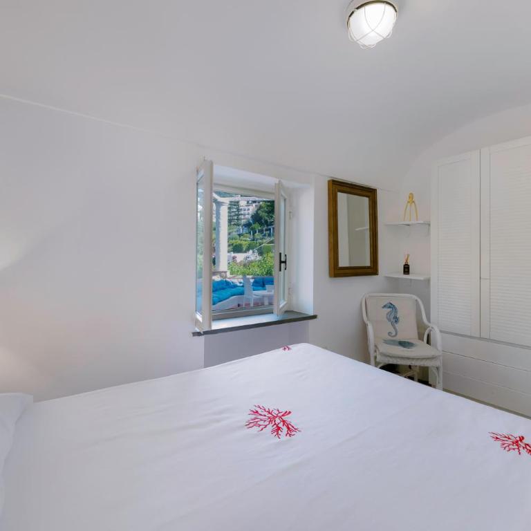 La Perla Marina Suite - Double Room - 8