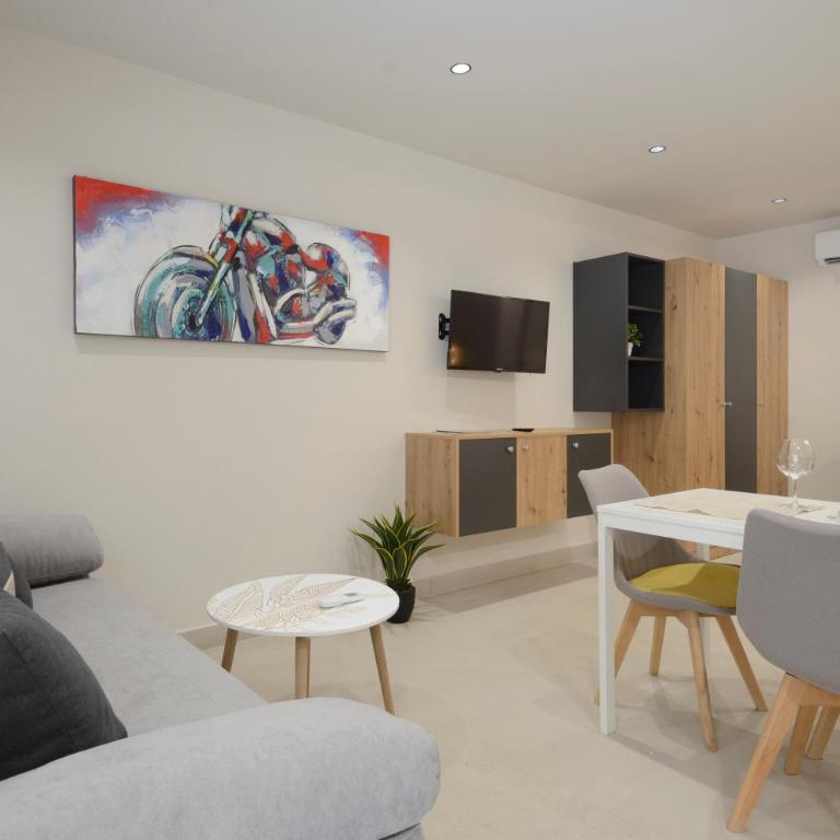 Apartamentos San Lázaro - Studio - 6