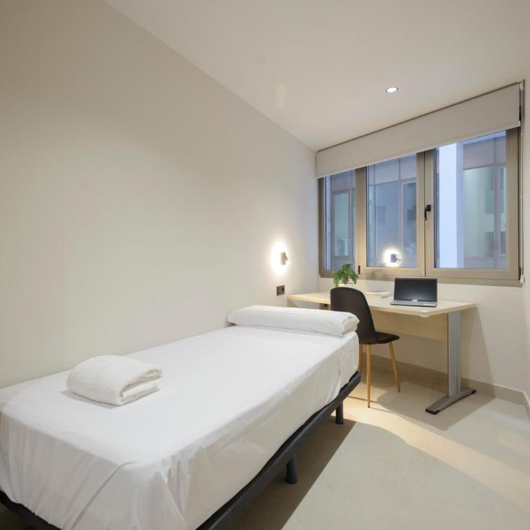 Apartamentos San Lázaro - Two-Bedroom Apartment - 10