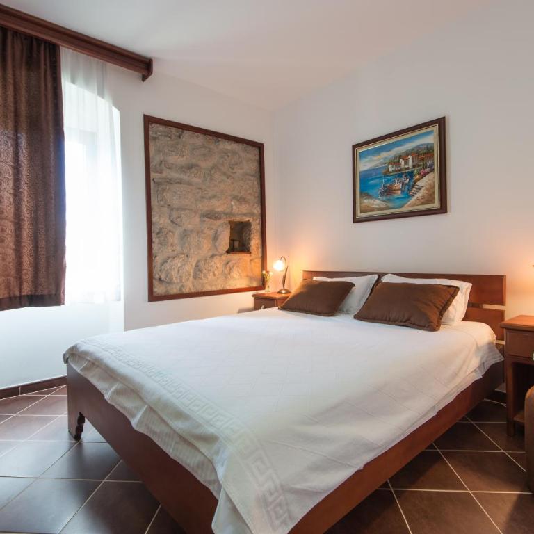Apartments Babilon - Double Room with Sea View and Balcony - 4