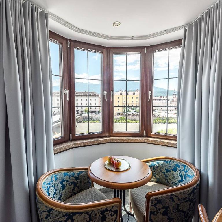 Hotel Mondschein - Mittelgroßes Doppelzimmer mit Flussblick - 5