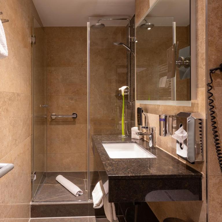 TIPTOP Hotel Burgschmiet Garni - Chambre Simple - 4
