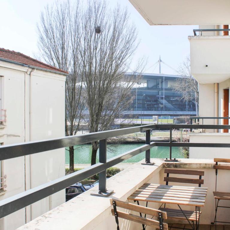 Large apartment with balcony - Stade de France - Appartamento - 1