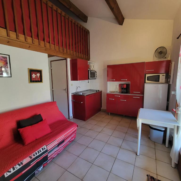 Jolie maison d'angle, pour 4 couchages, terrasse, résidence piscine commune à 400m plage de PORTIRAGNES PLAGE LRJP134 - Maisonnette - 3