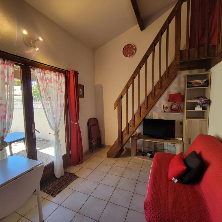 Jolie maison d'angle, pour 4 couchages, terrasse, résidence piscine commune à 400m plage de PORTIRAGNES PLAGE LRJP134 - Maisonnette - 4