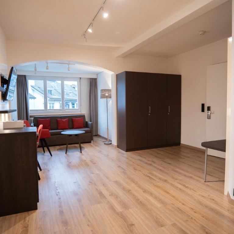 Hotel Derby Interlaken - self check-in - Suite - 5