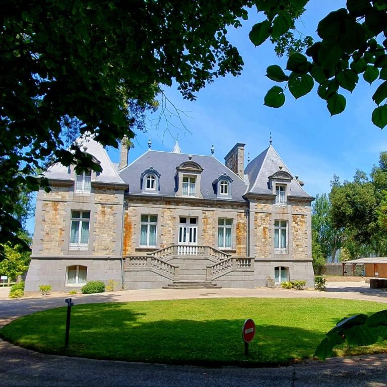 Manoir Le Castel & Villa Beaumaris - Appartement - Vue sur Jardin - 2